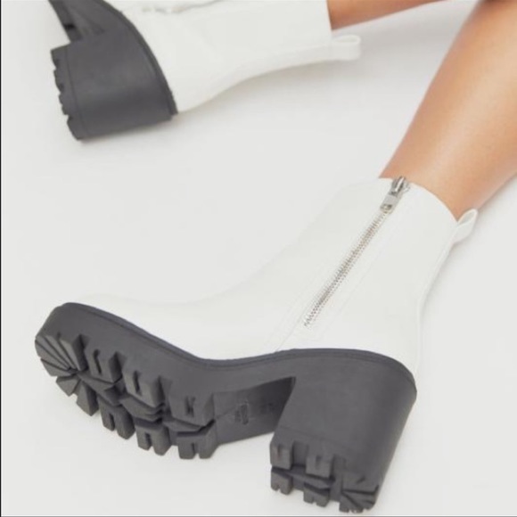 UO Zip Up Boot in White US 8 EU 39 - Picture 5 of 5